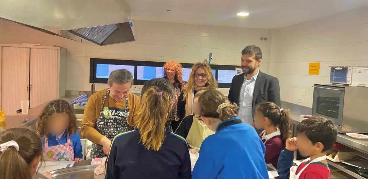 'Cocina con arte’, un viaje por la gastronomía del mundo: talleres de cocina para mayores y pequeños