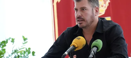 Mejora acera Robles